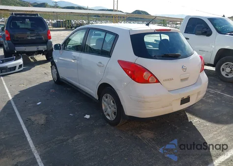 2011 Nissan Versa 1.8S z USA, uszkodzony, nr VIN 3N1BC1CP0BL410630